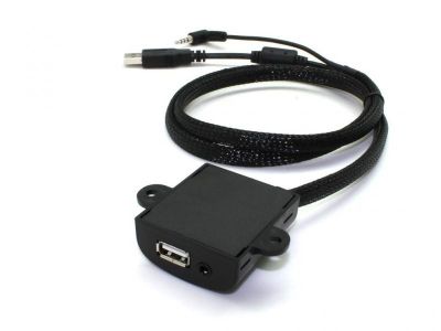 Connects2 CTUNIUSB prinza univerala USB si AUX