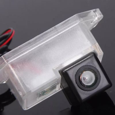 Camera video auto dedicata pentru mersul cu spatele compatibila cu Mitsubishi Lancer/Cheetah deschidere 120 de grade instalare