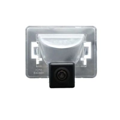 Camera video auto dedicata pentru mersul cu spatele compatibila cu Mazda 5 deschidere 120 de grade instalare la becul de la num